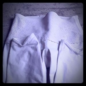 White lululemon leggings